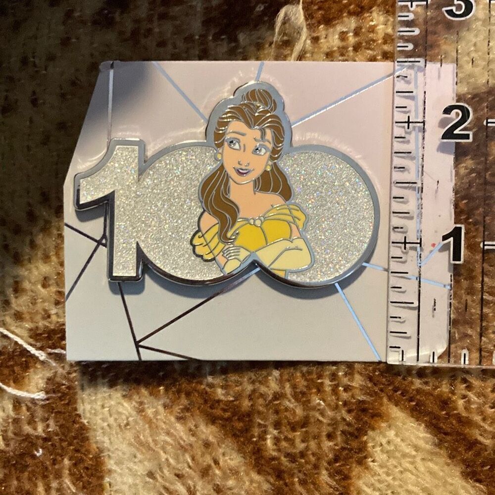Disney Storybook Classics 100 Beauty And The Beast Belle LE 2300 Pin - Picture 4 of 4